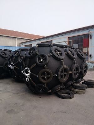 Корабль к обвайзеру Иокогама шлюпки предохранения от набережной раздувному