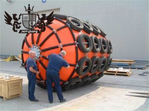 ISO 17357 Стандарт 50kPa/80kPa Йокогама резиновый фендер с шинами и цепью Морской плавучий фендер
