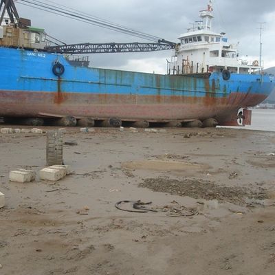 Ролик природного каучука корабля запуская кладет морскую плавая резиновую воздушную подушку в мешки сделанную в Китае